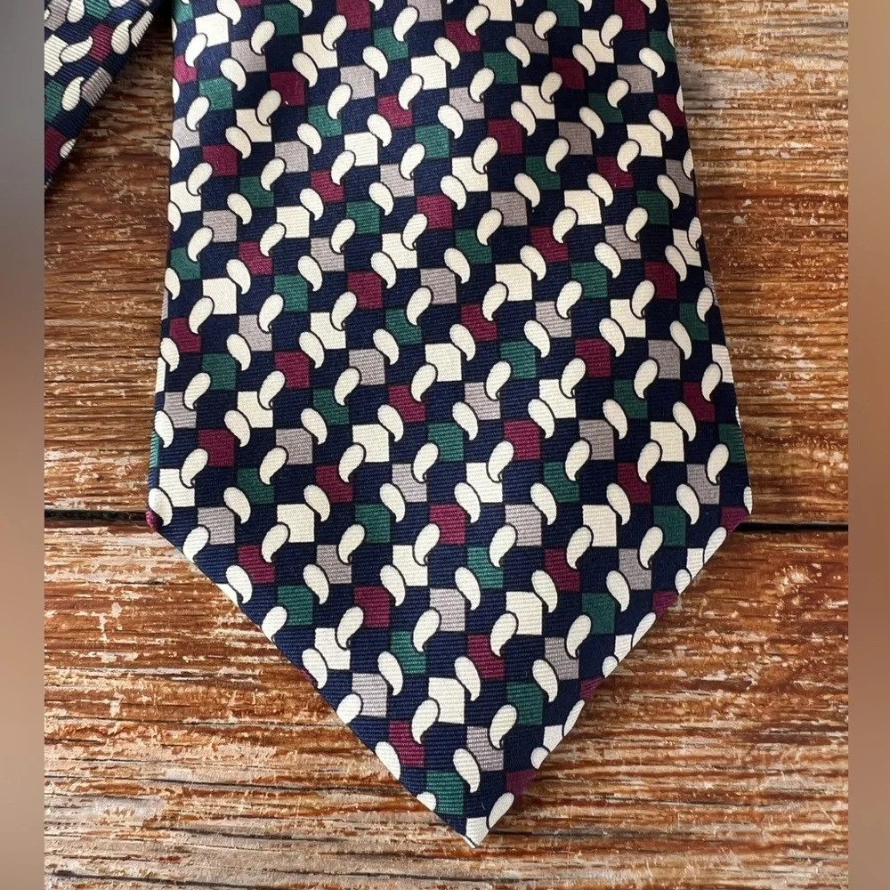 Brooks Brothers Silk Tie Made in USA Geometric Print EUC